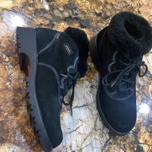 SPORTO Women's Waterproof Insulated Black Suede Leather Ankle Boots Sz 9W